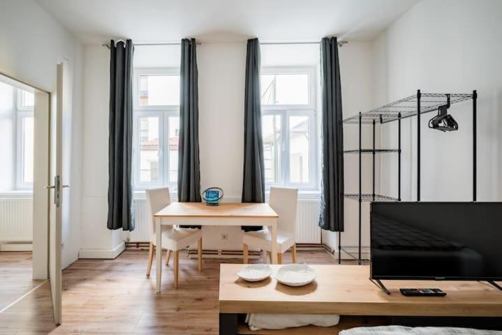 Gemuetliche Wohnung Wien Stadthalle Extérieur photo